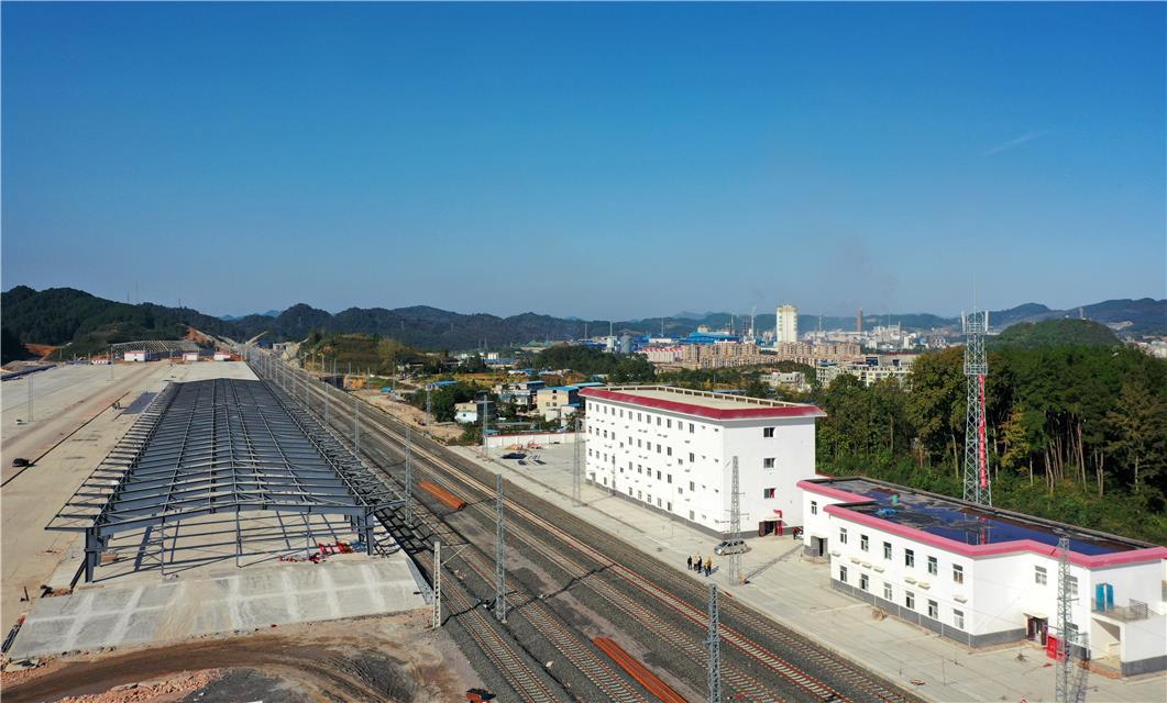 建设中的贵州瓮马铁路进入最后冲刺阶段