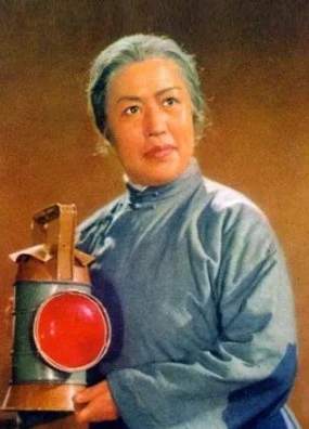 "红灯记李奶奶"扮演者高玉倩逝世,享年92岁