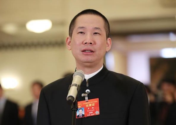 "黑灯工厂","58同镇"……今天的代表通道让人脑洞大开