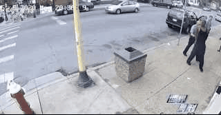 美国警察“跪杀”非洲裔男子，完整视频曝光