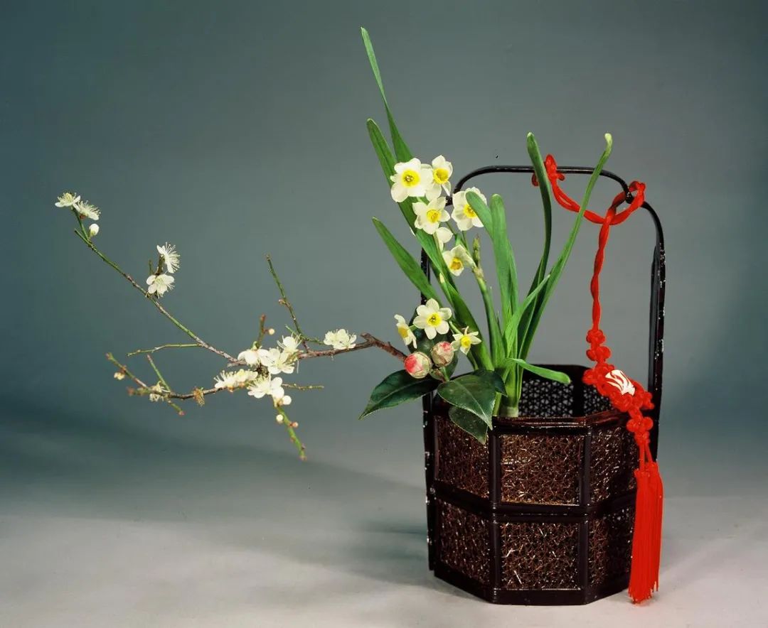 岁朝插花流淌千年的吉祥清雅上
