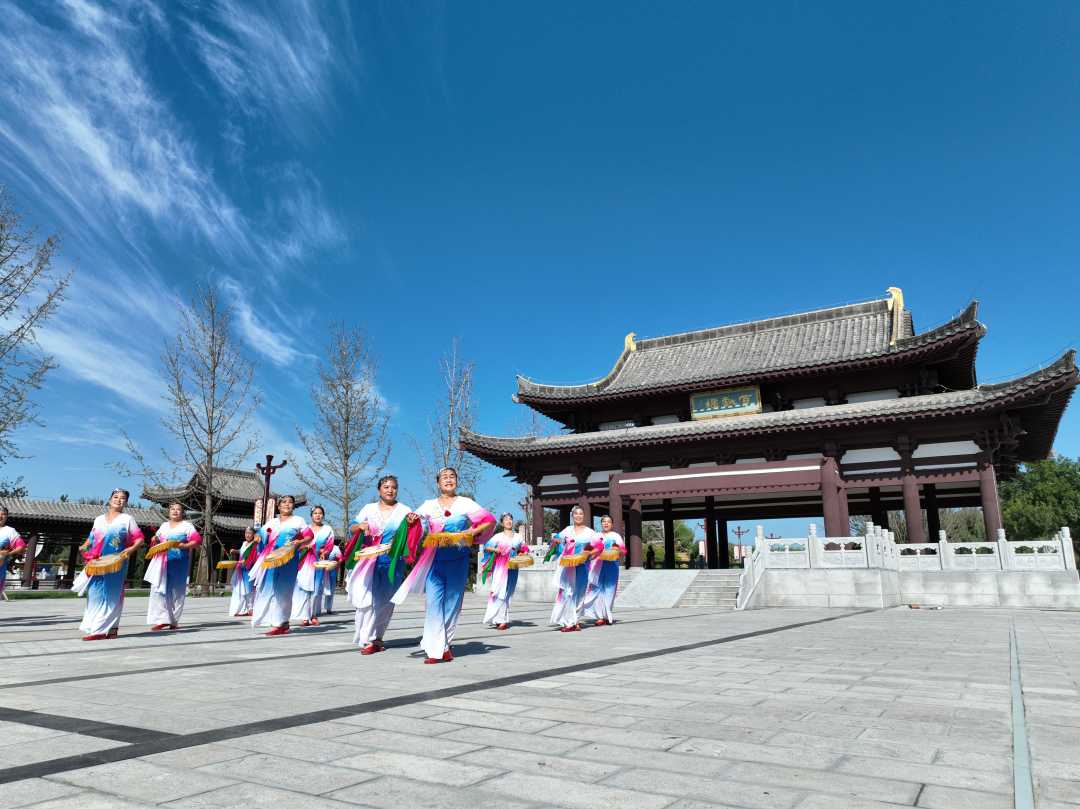在河北省石家庄市赵县赵州桥景区，省级非遗赵州扇鼓表演。朱涛 摄.jpg