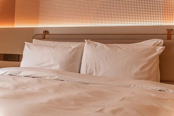 枕头.jpg 枕头.jpg